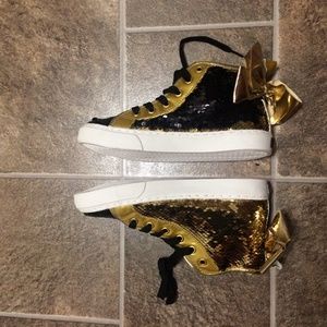 black and gold jojo siwa shoes